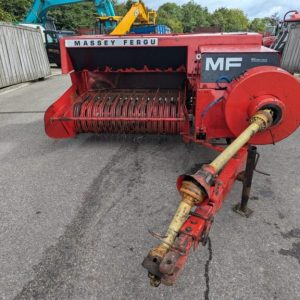 MASSEY FERGUSON 124 BALER