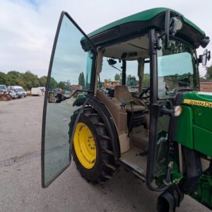 JOHN DEERE 5075GN